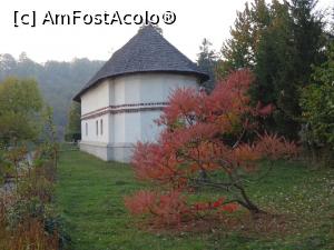 [P14] Biserica „Sfinții Îngeri” din Romanii de Jos » foto by tata123 🔱
 - 
<span class="allrVoted glyphicon glyphicon-heart hidden" id="av1132065"></span>
<a class="m-l-10 hidden" id="sv1132065" onclick="voting_Foto_DelVot(,1132065,19120)" role="button">șterge vot <span class="glyphicon glyphicon-remove"></span></a>
<a id="v91132065" class=" c-red"  onclick="voting_Foto_SetVot(1132065)" role="button"><span class="glyphicon glyphicon-heart-empty"></span> <b>LIKE</b> = Votează poza</a> <img class="hidden"  id="f1132065W9" src="/imagini/loader.gif" border="0" /><span class="AjErrMes hidden" id="e1132065ErM"></span>