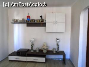 [P10] Central Apartment Oradea: livingul.  » foto by Carmen Ion
 - 
<span class="allrVoted glyphicon glyphicon-heart hidden" id="av1117401"></span>
<a class="m-l-10 hidden" id="sv1117401" onclick="voting_Foto_DelVot(,1117401,19143)" role="button">șterge vot <span class="glyphicon glyphicon-remove"></span></a>
<a id="v91117401" class=" c-red"  onclick="voting_Foto_SetVot(1117401)" role="button"><span class="glyphicon glyphicon-heart-empty"></span> <b>LIKE</b> = Votează poza</a> <img class="hidden"  id="f1117401W9" src="/imagini/loader.gif" border="0" /><span class="AjErrMes hidden" id="e1117401ErM"></span>