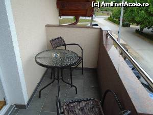 [P05] Balconul comun-partea noastră » foto by krisztike
 - 
<span class="allrVoted glyphicon glyphicon-heart hidden" id="av658056"></span>
<a class="m-l-10 hidden" id="sv658056" onclick="voting_Foto_DelVot(,658056,19153)" role="button">șterge vot <span class="glyphicon glyphicon-remove"></span></a>
<a id="v9658056" class=" c-red"  onclick="voting_Foto_SetVot(658056)" role="button"><span class="glyphicon glyphicon-heart-empty"></span> <b>LIKE</b> = Votează poza</a> <img class="hidden"  id="f658056W9" src="/imagini/loader.gif" border="0" /><span class="AjErrMes hidden" id="e658056ErM"></span>