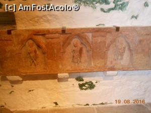 [P22] Rock of Cashel - În muzeu.  » foto by iulianic
 - 
<span class="allrVoted glyphicon glyphicon-heart hidden" id="av813939"></span>
<a class="m-l-10 hidden" id="sv813939" onclick="voting_Foto_DelVot(,813939,19173)" role="button">șterge vot <span class="glyphicon glyphicon-remove"></span></a>
<a id="v9813939" class=" c-red"  onclick="voting_Foto_SetVot(813939)" role="button"><span class="glyphicon glyphicon-heart-empty"></span> <b>LIKE</b> = Votează poza</a> <img class="hidden"  id="f813939W9" src="/imagini/loader.gif" border="0" /><span class="AjErrMes hidden" id="e813939ErM"></span>