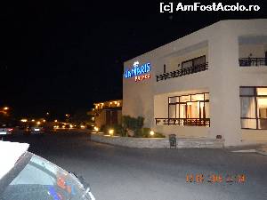 [P04] Hotelul, in prima seara...  » foto by Aranka67
 - 
<span class="allrVoted glyphicon glyphicon-heart hidden" id="av661409"></span>
<a class="m-l-10 hidden" id="sv661409" onclick="voting_Foto_DelVot(,661409,19227)" role="button">șterge vot <span class="glyphicon glyphicon-remove"></span></a>
<a id="v9661409" class=" c-red"  onclick="voting_Foto_SetVot(661409)" role="button"><span class="glyphicon glyphicon-heart-empty"></span> <b>LIKE</b> = Votează poza</a> <img class="hidden"  id="f661409W9" src="/imagini/loader.gif" border="0" /><span class="AjErrMes hidden" id="e661409ErM"></span>