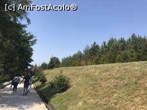 [P07] Templul dorințelor - mister și energie - alee spre schit » foto by nicole33
 - 
<span class="allrVoted glyphicon glyphicon-heart hidden" id="av1030510"></span>
<a class="m-l-10 hidden" id="sv1030510" onclick="voting_Foto_DelVot(,1030510,19238)" role="button">șterge vot <span class="glyphicon glyphicon-remove"></span></a>
<a id="v91030510" class=" c-red"  onclick="voting_Foto_SetVot(1030510)" role="button"><span class="glyphicon glyphicon-heart-empty"></span> <b>LIKE</b> = Votează poza</a> <img class="hidden"  id="f1030510W9" src="/imagini/loader.gif" border="0" /><span class="AjErrMes hidden" id="e1030510ErM"></span>