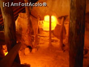 [P19] Șinca Veche - Mănăstirea rupestră. Susținerea tavanului parțial prăbușit. » foto by iulianic
 - 
<span class="allrVoted glyphicon glyphicon-heart hidden" id="av1333721"></span>
<a class="m-l-10 hidden" id="sv1333721" onclick="voting_Foto_DelVot(,1333721,19238)" role="button">șterge vot <span class="glyphicon glyphicon-remove"></span></a>
<a id="v91333721" class=" c-red"  onclick="voting_Foto_SetVot(1333721)" role="button"><span class="glyphicon glyphicon-heart-empty"></span> <b>LIKE</b> = Votează poza</a> <img class="hidden"  id="f1333721W9" src="/imagini/loader.gif" border="0" /><span class="AjErrMes hidden" id="e1333721ErM"></span>