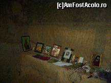 [P08] Sinca Veche - Templul Ursitelor - iconite in templu » foto by magdalena
 - 
<span class="allrVoted glyphicon glyphicon-heart hidden" id="av215757"></span>
<a class="m-l-10 hidden" id="sv215757" onclick="voting_Foto_DelVot(,215757,19238)" role="button">șterge vot <span class="glyphicon glyphicon-remove"></span></a>
<a id="v9215757" class=" c-red"  onclick="voting_Foto_SetVot(215757)" role="button"><span class="glyphicon glyphicon-heart-empty"></span> <b>LIKE</b> = Votează poza</a> <img class="hidden"  id="f215757W9" src="/imagini/loader.gif" border="0" /><span class="AjErrMes hidden" id="e215757ErM"></span>