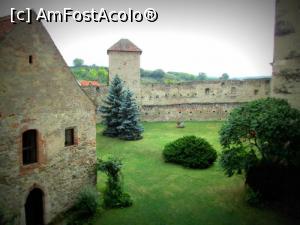 [P06] Curtea interioara admirata din Turnul Portii » foto by simplegirl
 - 
<span class="allrVoted glyphicon glyphicon-heart hidden" id="av1010062"></span>
<a class="m-l-10 hidden" id="sv1010062" onclick="voting_Foto_DelVot(,1010062,19242)" role="button">șterge vot <span class="glyphicon glyphicon-remove"></span></a>
<a id="v91010062" class=" c-red"  onclick="voting_Foto_SetVot(1010062)" role="button"><span class="glyphicon glyphicon-heart-empty"></span> <b>LIKE</b> = Votează poza</a> <img class="hidden"  id="f1010062W9" src="/imagini/loader.gif" border="0" /><span class="AjErrMes hidden" id="e1010062ErM"></span>