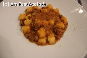 [P20] Ravenna, Radici, Cucina e Cantina, Gnocchi, micile găluște din cartofi, excelente... » foto by mprofeanu
 - 
<span class="allrVoted glyphicon glyphicon-heart hidden" id="av1344459"></span>
<a class="m-l-10 hidden" id="sv1344459" onclick="voting_Foto_DelVot(,1344459,19245)" role="button">șterge vot <span class="glyphicon glyphicon-remove"></span></a>
<a id="v91344459" class=" c-red"  onclick="voting_Foto_SetVot(1344459)" role="button"><span class="glyphicon glyphicon-heart-empty"></span> <b>LIKE</b> = Votează poza</a> <img class="hidden"  id="f1344459W9" src="/imagini/loader.gif" border="0" /><span class="AjErrMes hidden" id="e1344459ErM"></span>