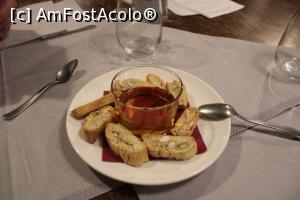 [P25] Ravenna, Radici, Cucina e Cantina, Dolcele „Scroccadenti și Albana, biscuiți tradiționali uscați de „înmuiat” într-un pahar de Albana dulce” » foto by mprofeanu
 - 
<span class="allrVoted glyphicon glyphicon-heart hidden" id="av1344464"></span>
<a class="m-l-10 hidden" id="sv1344464" onclick="voting_Foto_DelVot(,1344464,19245)" role="button">șterge vot <span class="glyphicon glyphicon-remove"></span></a>
<a id="v91344464" class=" c-red"  onclick="voting_Foto_SetVot(1344464)" role="button"><span class="glyphicon glyphicon-heart-empty"></span> <b>LIKE</b> = Votează poza</a> <img class="hidden"  id="f1344464W9" src="/imagini/loader.gif" border="0" /><span class="AjErrMes hidden" id="e1344464ErM"></span>