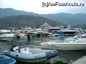 [P09] Debarcader Budva » foto by odi_io
 - 
<span class="allrVoted glyphicon glyphicon-heart hidden" id="av665307"></span>
<a class="m-l-10 hidden" id="sv665307" onclick="voting_Foto_DelVot(,665307,19258)" role="button">șterge vot <span class="glyphicon glyphicon-remove"></span></a>
<a id="v9665307" class=" c-red"  onclick="voting_Foto_SetVot(665307)" role="button"><span class="glyphicon glyphicon-heart-empty"></span> <b>LIKE</b> = Votează poza</a> <img class="hidden"  id="f665307W9" src="/imagini/loader.gif" border="0" /><span class="AjErrMes hidden" id="e665307ErM"></span>