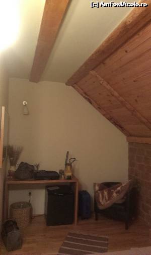 [P06] Pensiunea Casa Burgheză - câteva dotări din cameră » foto by sunflower
 - 
<span class="allrVoted glyphicon glyphicon-heart hidden" id="av663886"></span>
<a class="m-l-10 hidden" id="sv663886" onclick="voting_Foto_DelVot(,663886,19261)" role="button">șterge vot <span class="glyphicon glyphicon-remove"></span></a>
<a id="v9663886" class=" c-red"  onclick="voting_Foto_SetVot(663886)" role="button"><span class="glyphicon glyphicon-heart-empty"></span> <b>LIKE</b> = Votează poza</a> <img class="hidden"  id="f663886W9" src="/imagini/loader.gif" border="0" /><span class="AjErrMes hidden" id="e663886ErM"></span>