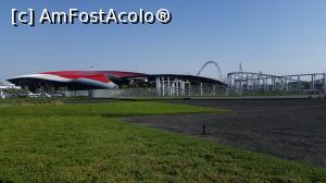 [P20] ferrari world - de pe drumul dinspre yas water park » foto by patrick007
 - 
<span class="allrVoted glyphicon glyphicon-heart hidden" id="av836828"></span>
<a class="m-l-10 hidden" id="sv836828" onclick="voting_Foto_DelVot(,836828,19269)" role="button">șterge vot <span class="glyphicon glyphicon-remove"></span></a>
<a id="v9836828" class=" c-red"  onclick="voting_Foto_SetVot(836828)" role="button"><span class="glyphicon glyphicon-heart-empty"></span> <b>LIKE</b> = Votează poza</a> <img class="hidden"  id="f836828W9" src="/imagini/loader.gif" border="0" /><span class="AjErrMes hidden" id="e836828ErM"></span>