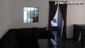 [P07] Foto din living, vazut dinspre intrarea in apartament. In fata, dormitorul, in spatele geamurilor, baia » foto by papone
 - 
<span class="allrVoted glyphicon glyphicon-heart hidden" id="av632549"></span>
<a class="m-l-10 hidden" id="sv632549" onclick="voting_Foto_DelVot(,632549,19272)" role="button">șterge vot <span class="glyphicon glyphicon-remove"></span></a>
<a id="v9632549" class=" c-red"  onclick="voting_Foto_SetVot(632549)" role="button"><span class="glyphicon glyphicon-heart-empty"></span> <b>LIKE</b> = Votează poza</a> <img class="hidden"  id="f632549W9" src="/imagini/loader.gif" border="0" /><span class="AjErrMes hidden" id="e632549ErM"></span>