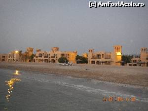 [P11] Vilele de pe plaja, pe inserat.  » foto by rora
 - 
<span class="allrVoted glyphicon glyphicon-heart hidden" id="av665928"></span>
<a class="m-l-10 hidden" id="sv665928" onclick="voting_Foto_DelVot(,665928,19293)" role="button">șterge vot <span class="glyphicon glyphicon-remove"></span></a>
<a id="v9665928" class=" c-red"  onclick="voting_Foto_SetVot(665928)" role="button"><span class="glyphicon glyphicon-heart-empty"></span> <b>LIKE</b> = Votează poza</a> <img class="hidden"  id="f665928W9" src="/imagini/loader.gif" border="0" /><span class="AjErrMes hidden" id="e665928ErM"></span>