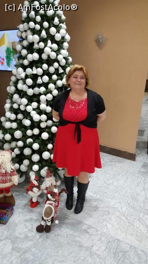 [P01] In preajma bradului de la Lotus Therm in ziua aniversarii a 40 de ani.  » foto by simina
 - 
<span class="allrVoted glyphicon glyphicon-heart hidden" id="av988303"></span>
<a class="m-l-10 hidden" id="sv988303" onclick="voting_Foto_DelVot(,988303,19310)" role="button">șterge vot <span class="glyphicon glyphicon-remove"></span></a>
<a id="v9988303" class=" c-red"  onclick="voting_Foto_SetVot(988303)" role="button"><span class="glyphicon glyphicon-heart-empty"></span> <b>LIKE</b> = Votează poza</a> <img class="hidden"  id="f988303W9" src="/imagini/loader.gif" border="0" /><span class="AjErrMes hidden" id="e988303ErM"></span>