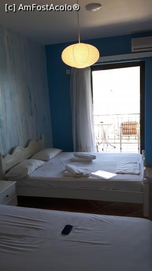 [P34] Una din camerele apartamentului 33 al hotelului Ponti Beach » foto by mikulis
 - 
<span class="allrVoted glyphicon glyphicon-heart hidden" id="av759562"></span>
<a class="m-l-10 hidden" id="sv759562" onclick="voting_Foto_DelVot(,759562,19315)" role="button">șterge vot <span class="glyphicon glyphicon-remove"></span></a>
<a id="v9759562" class=" c-red"  onclick="voting_Foto_SetVot(759562)" role="button"><span class="glyphicon glyphicon-heart-empty"></span> <b>LIKE</b> = Votează poza</a> <img class="hidden"  id="f759562W9" src="/imagini/loader.gif" border="0" /><span class="AjErrMes hidden" id="e759562ErM"></span>