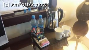 [P14] Radisson Blu Tala Bay - set pentru ceai şi cafea » foto by nicole33
 - 
<span class="allrVoted glyphicon glyphicon-heart hidden" id="av933482"></span>
<a class="m-l-10 hidden" id="sv933482" onclick="voting_Foto_DelVot(,933482,19353)" role="button">șterge vot <span class="glyphicon glyphicon-remove"></span></a>
<a id="v9933482" class=" c-red"  onclick="voting_Foto_SetVot(933482)" role="button"><span class="glyphicon glyphicon-heart-empty"></span> <b>LIKE</b> = Votează poza</a> <img class="hidden"  id="f933482W9" src="/imagini/loader.gif" border="0" /><span class="AjErrMes hidden" id="e933482ErM"></span>