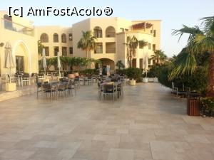 [P46] Radisson Blu Tala Bay - terasa restaurantului principal » foto by nicole33
 - 
<span class="allrVoted glyphicon glyphicon-heart hidden" id="av933590"></span>
<a class="m-l-10 hidden" id="sv933590" onclick="voting_Foto_DelVot(,933590,19353)" role="button">șterge vot <span class="glyphicon glyphicon-remove"></span></a>
<a id="v9933590" class=" c-red"  onclick="voting_Foto_SetVot(933590)" role="button"><span class="glyphicon glyphicon-heart-empty"></span> <b>LIKE</b> = Votează poza</a> <img class="hidden"  id="f933590W9" src="/imagini/loader.gif" border="0" /><span class="AjErrMes hidden" id="e933590ErM"></span>