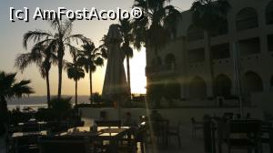 [P06] Radisson Blu Tala Bay - pe terasa restaurantului, admirând apusul soarelui peste Egipt » foto by nicole33
 - 
<span class="allrVoted glyphicon glyphicon-heart hidden" id="av933466"></span>
<a class="m-l-10 hidden" id="sv933466" onclick="voting_Foto_DelVot(,933466,19353)" role="button">șterge vot <span class="glyphicon glyphicon-remove"></span></a>
<a id="v9933466" class=" c-red"  onclick="voting_Foto_SetVot(933466)" role="button"><span class="glyphicon glyphicon-heart-empty"></span> <b>LIKE</b> = Votează poza</a> <img class="hidden"  id="f933466W9" src="/imagini/loader.gif" border="0" /><span class="AjErrMes hidden" id="e933466ErM"></span>