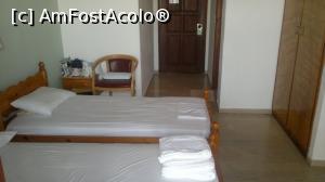 [P01] Camera vazuta din usa balconului » foto by Aristiti
 - 
<span class="allrVoted glyphicon glyphicon-heart hidden" id="av786677"></span>
<a class="m-l-10 hidden" id="sv786677" onclick="voting_Foto_DelVot(,786677,19368)" role="button">șterge vot <span class="glyphicon glyphicon-remove"></span></a>
<a id="v9786677" class=" c-red"  onclick="voting_Foto_SetVot(786677)" role="button"><span class="glyphicon glyphicon-heart-empty"></span> <b>LIKE</b> = Votează poza</a> <img class="hidden"  id="f786677W9" src="/imagini/loader.gif" border="0" /><span class="AjErrMes hidden" id="e786677ErM"></span>