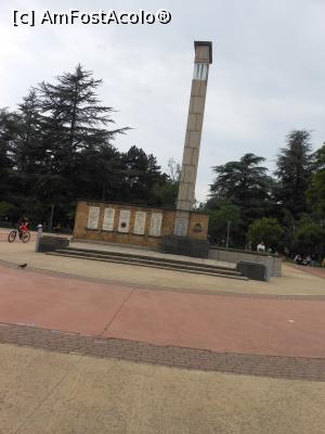 [P13] Kazanlâk - În Valea Trandafirilor. Monumentul Eroilor din Rosarium. » foto by iulianic
 - 
<span class="allrVoted glyphicon glyphicon-heart hidden" id="av1368784"></span>
<a class="m-l-10 hidden" id="sv1368784" onclick="voting_Foto_DelVot(,1368784,19408)" role="button">șterge vot <span class="glyphicon glyphicon-remove"></span></a>
<a id="v91368784" class=" c-red"  onclick="voting_Foto_SetVot(1368784)" role="button"><span class="glyphicon glyphicon-heart-empty"></span> <b>LIKE</b> = Votează poza</a> <img class="hidden"  id="f1368784W9" src="/imagini/loader.gif" border="0" /><span class="AjErrMes hidden" id="e1368784ErM"></span>