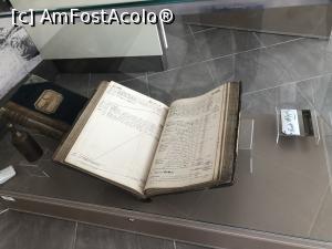 [P38] Kazanlâk - Muzeul trandafirilor - la loc de cinste se gaseste registrul de vanzari a lui Papazoff » foto by mishu
 - 
<span class="allrVoted glyphicon glyphicon-heart hidden" id="av1304180"></span>
<a class="m-l-10 hidden" id="sv1304180" onclick="voting_Foto_DelVot(,1304180,19408)" role="button">șterge vot <span class="glyphicon glyphicon-remove"></span></a>
<a id="v91304180" class=" c-red"  onclick="voting_Foto_SetVot(1304180)" role="button"><span class="glyphicon glyphicon-heart-empty"></span> <b>LIKE</b> = Votează poza</a> <img class="hidden"  id="f1304180W9" src="/imagini/loader.gif" border="0" /><span class="AjErrMes hidden" id="e1304180ErM"></span>