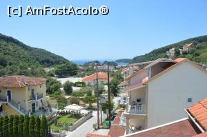 [P11] Vedere de pe balconul apartamentului. Hotelul Elena din oraşul-staţiune Parga, Grecia.  » foto by traian.leuca †
 - 
<span class="allrVoted glyphicon glyphicon-heart hidden" id="av1067321"></span>
<a class="m-l-10 hidden" id="sv1067321" onclick="voting_Foto_DelVot(,1067321,19421)" role="button">șterge vot <span class="glyphicon glyphicon-remove"></span></a>
<a id="v91067321" class=" c-red"  onclick="voting_Foto_SetVot(1067321)" role="button"><span class="glyphicon glyphicon-heart-empty"></span> <b>LIKE</b> = Votează poza</a> <img class="hidden"  id="f1067321W9" src="/imagini/loader.gif" border="0" /><span class="AjErrMes hidden" id="e1067321ErM"></span>