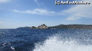 [P07] Ocolim insule şi stânci marine » foto by crismis
 - 
<span class="allrVoted glyphicon glyphicon-heart hidden" id="av676007"></span>
<a class="m-l-10 hidden" id="sv676007" onclick="voting_Foto_DelVot(,676007,19428)" role="button">șterge vot <span class="glyphicon glyphicon-remove"></span></a>
<a id="v9676007" class=" c-red"  onclick="voting_Foto_SetVot(676007)" role="button"><span class="glyphicon glyphicon-heart-empty"></span> <b>LIKE</b> = Votează poza</a> <img class="hidden"  id="f676007W9" src="/imagini/loader.gif" border="0" /><span class="AjErrMes hidden" id="e676007ErM"></span>