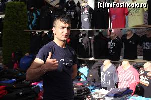 [P02] În bazarul de haine, mărfuri din categoria „original fake” » foto by danoradea
 - 
<span class="allrVoted glyphicon glyphicon-heart hidden" id="av629586"></span>
<a class="m-l-10 hidden" id="sv629586" onclick="voting_Foto_DelVot(,629586,19438)" role="button">șterge vot <span class="glyphicon glyphicon-remove"></span></a>
<a id="v9629586" class=" c-red"  onclick="voting_Foto_SetVot(629586)" role="button"><span class="glyphicon glyphicon-heart-empty"></span> <b>LIKE</b> = Votează poza</a> <img class="hidden"  id="f629586W9" src="/imagini/loader.gif" border="0" /><span class="AjErrMes hidden" id="e629586ErM"></span>