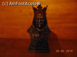 [P10] bust Stefan cel Mare » foto by Yolanda
 - 
<span class="allrVoted glyphicon glyphicon-heart hidden" id="av1114758"></span>
<a class="m-l-10 hidden" id="sv1114758" onclick="voting_Foto_DelVot(,1114758,19447)" role="button">șterge vot <span class="glyphicon glyphicon-remove"></span></a>
<a id="v91114758" class=" c-red"  onclick="voting_Foto_SetVot(1114758)" role="button"><span class="glyphicon glyphicon-heart-empty"></span> <b>LIKE</b> = Votează poza</a> <img class="hidden"  id="f1114758W9" src="/imagini/loader.gif" border="0" /><span class="AjErrMes hidden" id="e1114758ErM"></span>