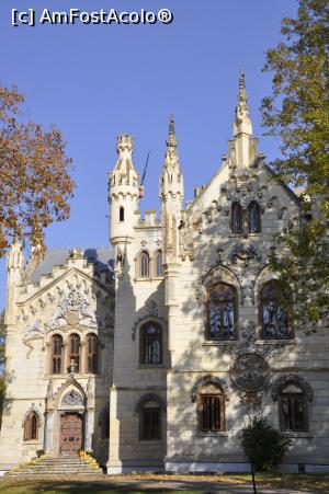[P22] Castelul Sturza de la Miclauseni – castelul cu 100 de povesti.  » foto by Diaura*
 - 
<span class="allrVoted glyphicon glyphicon-heart hidden" id="av1065690"></span>
<a class="m-l-10 hidden" id="sv1065690" onclick="voting_Foto_DelVot(,1065690,19447)" role="button">șterge vot <span class="glyphicon glyphicon-remove"></span></a>
<a id="v91065690" class=" c-red"  onclick="voting_Foto_SetVot(1065690)" role="button"><span class="glyphicon glyphicon-heart-empty"></span> <b>LIKE</b> = Votează poza</a> <img class="hidden"  id="f1065690W9" src="/imagini/loader.gif" border="0" /><span class="AjErrMes hidden" id="e1065690ErM"></span>