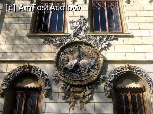 [P23] Blazon al familiei Sturdza pe fatada castelului » foto by gettyy
 - 
<span class="allrVoted glyphicon glyphicon-heart hidden" id="av1165261"></span>
<a class="m-l-10 hidden" id="sv1165261" onclick="voting_Foto_DelVot(,1165261,19447)" role="button">șterge vot <span class="glyphicon glyphicon-remove"></span></a>
<a id="v91165261" class=" c-red"  onclick="voting_Foto_SetVot(1165261)" role="button"><span class="glyphicon glyphicon-heart-empty"></span> <b>LIKE</b> = Votează poza</a> <img class="hidden"  id="f1165261W9" src="/imagini/loader.gif" border="0" /><span class="AjErrMes hidden" id="e1165261ErM"></span>