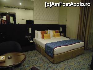 [P01] camera de hotel, calda, primitoare, cu multe oglinzi » foto by anihbo
 - 
<span class="allrVoted glyphicon glyphicon-heart hidden" id="av677926"></span>
<a class="m-l-10 hidden" id="sv677926" onclick="voting_Foto_DelVot(,677926,19458)" role="button">șterge vot <span class="glyphicon glyphicon-remove"></span></a>
<a id="v9677926" class=" c-red"  onclick="voting_Foto_SetVot(677926)" role="button"><span class="glyphicon glyphicon-heart-empty"></span> <b>LIKE</b> = Votează poza</a> <img class="hidden"  id="f677926W9" src="/imagini/loader.gif" border="0" /><span class="AjErrMes hidden" id="e677926ErM"></span>
