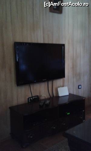 [P09] TV-ul la care nu am dat drumul niciodata » foto by Aurici
 - 
<span class="allrVoted glyphicon glyphicon-heart hidden" id="av679852"></span>
<a class="m-l-10 hidden" id="sv679852" onclick="voting_Foto_DelVot(,679852,19478)" role="button">șterge vot <span class="glyphicon glyphicon-remove"></span></a>
<a id="v9679852" class=" c-red"  onclick="voting_Foto_SetVot(679852)" role="button"><span class="glyphicon glyphicon-heart-empty"></span> <b>LIKE</b> = Votează poza</a> <img class="hidden"  id="f679852W9" src="/imagini/loader.gif" border="0" /><span class="AjErrMes hidden" id="e679852ErM"></span>