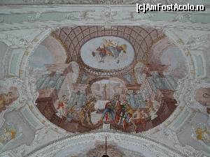 [P130] Waidrimg : interiorul Bisericii Sfântul Vituș și Sfântul Nicolae » foto by mariana.olaru
 - 
<span class="allrVoted glyphicon glyphicon-heart hidden" id="av681048"></span>
<a class="m-l-10 hidden" id="sv681048" onclick="voting_Foto_DelVot(,681048,19484)" role="button">șterge vot <span class="glyphicon glyphicon-remove"></span></a>
<a id="v9681048" class=" c-red"  onclick="voting_Foto_SetVot(681048)" role="button"><span class="glyphicon glyphicon-heart-empty"></span> <b>LIKE</b> = Votează poza</a> <img class="hidden"  id="f681048W9" src="/imagini/loader.gif" border="0" /><span class="AjErrMes hidden" id="e681048ErM"></span>