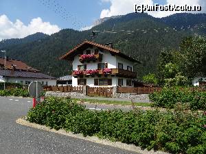 [P93] Austria, Waidring : din colecția de vile a localității » foto by mariana.olaru
 - 
<span class="allrVoted glyphicon glyphicon-heart hidden" id="av680991"></span>
<a class="m-l-10 hidden" id="sv680991" onclick="voting_Foto_DelVot(,680991,19484)" role="button">șterge vot <span class="glyphicon glyphicon-remove"></span></a>
<a id="v9680991" class=" c-red"  onclick="voting_Foto_SetVot(680991)" role="button"><span class="glyphicon glyphicon-heart-empty"></span> <b>LIKE</b> = Votează poza</a> <img class="hidden"  id="f680991W9" src="/imagini/loader.gif" border="0" /><span class="AjErrMes hidden" id="e680991ErM"></span>