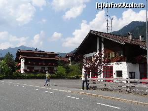 [P95] Austria, Waidring : din colecția de vile a localității » foto by mariana.olaru
 - 
<span class="allrVoted glyphicon glyphicon-heart hidden" id="av680993"></span>
<a class="m-l-10 hidden" id="sv680993" onclick="voting_Foto_DelVot(,680993,19484)" role="button">șterge vot <span class="glyphicon glyphicon-remove"></span></a>
<a id="v9680993" class=" c-red"  onclick="voting_Foto_SetVot(680993)" role="button"><span class="glyphicon glyphicon-heart-empty"></span> <b>LIKE</b> = Votează poza</a> <img class="hidden"  id="f680993W9" src="/imagini/loader.gif" border="0" /><span class="AjErrMes hidden" id="e680993ErM"></span>
