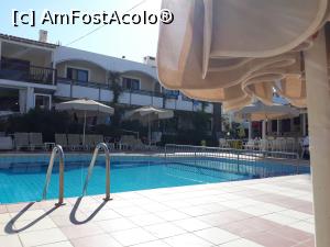 [P13] La piscina » foto by bica adriana
 - 
<span class="allrVoted glyphicon glyphicon-heart hidden" id="av1130935"></span>
<a class="m-l-10 hidden" id="sv1130935" onclick="voting_Foto_DelVot(,1130935,19498)" role="button">șterge vot <span class="glyphicon glyphicon-remove"></span></a>
<a id="v91130935" class=" c-red"  onclick="voting_Foto_SetVot(1130935)" role="button"><span class="glyphicon glyphicon-heart-empty"></span> <b>LIKE</b> = Votează poza</a> <img class="hidden"  id="f1130935W9" src="/imagini/loader.gif" border="0" /><span class="AjErrMes hidden" id="e1130935ErM"></span>