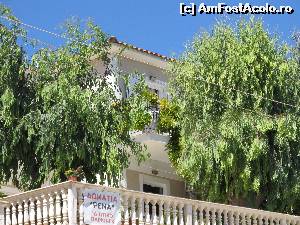 [P04] Rena Apartments Xirokastello- camera noastra, pe colt, la etaj » foto by luciaoradea
 - 
<span class="allrVoted glyphicon glyphicon-heart hidden" id="av681630"></span>
<a class="m-l-10 hidden" id="sv681630" onclick="voting_Foto_DelVot(,681630,19502)" role="button">șterge vot <span class="glyphicon glyphicon-remove"></span></a>
<a id="v9681630" class=" c-red"  onclick="voting_Foto_SetVot(681630)" role="button"><span class="glyphicon glyphicon-heart-empty"></span> <b>LIKE</b> = Votează poza</a> <img class="hidden"  id="f681630W9" src="/imagini/loader.gif" border="0" /><span class="AjErrMes hidden" id="e681630ErM"></span>