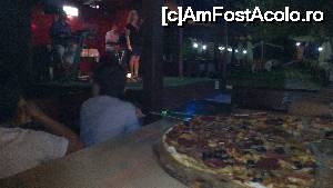 [P12] pizza grande...  » foto by sandelki
 - 
<span class="allrVoted glyphicon glyphicon-heart hidden" id="av681952"></span>
<a class="m-l-10 hidden" id="sv681952" onclick="voting_Foto_DelVot(,681952,19504)" role="button">șterge vot <span class="glyphicon glyphicon-remove"></span></a>
<a id="v9681952" class=" c-red"  onclick="voting_Foto_SetVot(681952)" role="button"><span class="glyphicon glyphicon-heart-empty"></span> <b>LIKE</b> = Votează poza</a> <img class="hidden"  id="f681952W9" src="/imagini/loader.gif" border="0" /><span class="AjErrMes hidden" id="e681952ErM"></span>