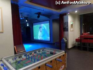 [P12] sala de jocuri langa barul hotelului » foto by amero
 - 
<span class="allrVoted glyphicon glyphicon-heart hidden" id="av683991"></span>
<a class="m-l-10 hidden" id="sv683991" onclick="voting_Foto_DelVot(,683991,19529)" role="button">șterge vot <span class="glyphicon glyphicon-remove"></span></a>
<a id="v9683991" class=" c-red"  onclick="voting_Foto_SetVot(683991)" role="button"><span class="glyphicon glyphicon-heart-empty"></span> <b>LIKE</b> = Votează poza</a> <img class="hidden"  id="f683991W9" src="/imagini/loader.gif" border="0" /><span class="AjErrMes hidden" id="e683991ErM"></span>