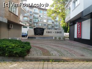[P43] Un monument inghesuit intre blocuri » foto by vulpe mihaela
 - 
<span class="allrVoted glyphicon glyphicon-heart hidden" id="av1072859"></span>
<a class="m-l-10 hidden" id="sv1072859" onclick="voting_Foto_DelVot(,1072859,19642)" role="button">șterge vot <span class="glyphicon glyphicon-remove"></span></a>
<a id="v91072859" class=" c-red"  onclick="voting_Foto_SetVot(1072859)" role="button"><span class="glyphicon glyphicon-heart-empty"></span> <b>LIKE</b> = Votează poza</a> <img class="hidden"  id="f1072859W9" src="/imagini/loader.gif" border="0" /><span class="AjErrMes hidden" id="e1072859ErM"></span>