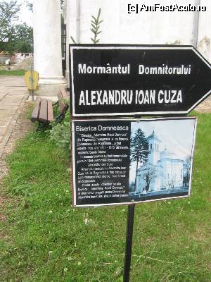 [P35] Spre mormântullui Cuza, azi la Trei Ierarhi » foto by Michi
 - 
<span class="allrVoted glyphicon glyphicon-heart hidden" id="av532606"></span>
<a class="m-l-10 hidden" id="sv532606" onclick="voting_Foto_DelVot(,532606,19658)" role="button">șterge vot <span class="glyphicon glyphicon-remove"></span></a>
<a id="v9532606" class=" c-red"  onclick="voting_Foto_SetVot(532606)" role="button"><span class="glyphicon glyphicon-heart-empty"></span> <b>LIKE</b> = Votează poza</a> <img class="hidden"  id="f532606W9" src="/imagini/loader.gif" border="0" /><span class="AjErrMes hidden" id="e532606ErM"></span>