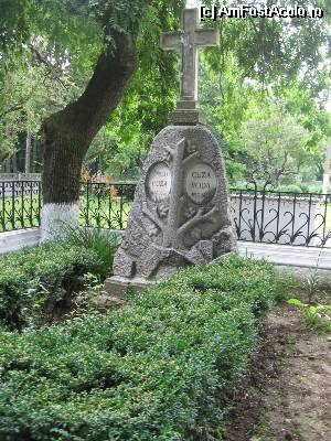 [P37] Mormântul celui de al doilea fiu » foto by Michi
 - 
<span class="allrVoted glyphicon glyphicon-heart hidden" id="av532608"></span>
<a class="m-l-10 hidden" id="sv532608" onclick="voting_Foto_DelVot(,532608,19658)" role="button">șterge vot <span class="glyphicon glyphicon-remove"></span></a>
<a id="v9532608" class=" c-red"  onclick="voting_Foto_SetVot(532608)" role="button"><span class="glyphicon glyphicon-heart-empty"></span> <b>LIKE</b> = Votează poza</a> <img class="hidden"  id="f532608W9" src="/imagini/loader.gif" border="0" /><span class="AjErrMes hidden" id="e532608ErM"></span>