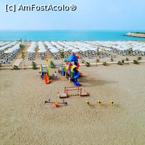[P02] Plaja cu spatiul destinat copiilor » foto by cata_adc
 - 
<span class="allrVoted glyphicon glyphicon-heart hidden" id="av889533"></span>
<a class="m-l-10 hidden" id="sv889533" onclick="voting_Foto_DelVot(,889533,19659)" role="button">șterge vot <span class="glyphicon glyphicon-remove"></span></a>
<a id="v9889533" class=" c-red"  onclick="voting_Foto_SetVot(889533)" role="button"><span class="glyphicon glyphicon-heart-empty"></span> <b>LIKE</b> = Votează poza</a> <img class="hidden"  id="f889533W9" src="/imagini/loader.gif" border="0" /><span class="AjErrMes hidden" id="e889533ErM"></span>