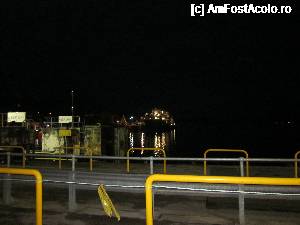 [P05] În port la Oban. Sosea ferry-ul.  » foto by ariciu*
 - 
<span class="allrVoted glyphicon glyphicon-heart hidden" id="av692472"></span>
<a class="m-l-10 hidden" id="sv692472" onclick="voting_Foto_DelVot(,692472,19669)" role="button">șterge vot <span class="glyphicon glyphicon-remove"></span></a>
<a id="v9692472" class=" c-red"  onclick="voting_Foto_SetVot(692472)" role="button"><span class="glyphicon glyphicon-heart-empty"></span> <b>LIKE</b> = Votează poza</a> <img class="hidden"  id="f692472W9" src="/imagini/loader.gif" border="0" /><span class="AjErrMes hidden" id="e692472ErM"></span>