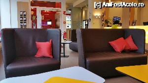[P11] B&B Hotel Nürnberg-Hbf - receptia » foto by robert
 - 
<span class="allrVoted glyphicon glyphicon-heart hidden" id="av693440"></span>
<a class="m-l-10 hidden" id="sv693440" onclick="voting_Foto_DelVot(,693440,19675)" role="button">șterge vot <span class="glyphicon glyphicon-remove"></span></a>
<a id="v9693440" class=" c-red"  onclick="voting_Foto_SetVot(693440)" role="button"><span class="glyphicon glyphicon-heart-empty"></span> <b>LIKE</b> = Votează poza</a> <img class="hidden"  id="f693440W9" src="/imagini/loader.gif" border="0" /><span class="AjErrMes hidden" id="e693440ErM"></span>