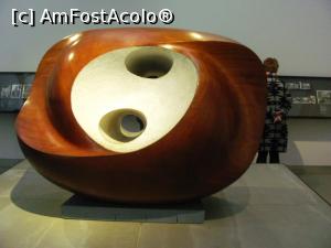 [P19] Din expozitia temporara: Barbara Hepworth - Ovale Sculpture (Delos)  » foto by Radu Tudoran
 - 
<span class="allrVoted glyphicon glyphicon-heart hidden" id="av729326"></span>
<a class="m-l-10 hidden" id="sv729326" onclick="voting_Foto_DelVot(,729326,19676)" role="button">șterge vot <span class="glyphicon glyphicon-remove"></span></a>
<a id="v9729326" class=" c-red"  onclick="voting_Foto_SetVot(729326)" role="button"><span class="glyphicon glyphicon-heart-empty"></span> <b>LIKE</b> = Votează poza</a> <img class="hidden"  id="f729326W9" src="/imagini/loader.gif" border="0" /><span class="AjErrMes hidden" id="e729326ErM"></span>