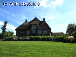 [P15] Giethoorn - conac » foto by makuy*
 - 
<span class="allrVoted glyphicon glyphicon-heart hidden" id="av768983"></span>
<a class="m-l-10 hidden" id="sv768983" onclick="voting_Foto_DelVot(,768983,19677)" role="button">șterge vot <span class="glyphicon glyphicon-remove"></span></a>
<a id="v9768983" class=" c-red"  onclick="voting_Foto_SetVot(768983)" role="button"><span class="glyphicon glyphicon-heart-empty"></span> <b>LIKE</b> = Votează poza</a> <img class="hidden"  id="f768983W9" src="/imagini/loader.gif" border="0" /><span class="AjErrMes hidden" id="e768983ErM"></span>