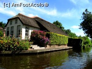 [P32] Giethoorn - » foto by makuy*
 - 
<span class="allrVoted glyphicon glyphicon-heart hidden" id="av769006"></span>
<a class="m-l-10 hidden" id="sv769006" onclick="voting_Foto_DelVot(,769006,19677)" role="button">șterge vot <span class="glyphicon glyphicon-remove"></span></a>
<a id="v9769006" class=" c-red"  onclick="voting_Foto_SetVot(769006)" role="button"><span class="glyphicon glyphicon-heart-empty"></span> <b>LIKE</b> = Votează poza</a> <img class="hidden"  id="f769006W9" src="/imagini/loader.gif" border="0" /><span class="AjErrMes hidden" id="e769006ErM"></span>