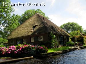 [P09] Giethoorn - casă » foto by makuy*
 - 
<span class="allrVoted glyphicon glyphicon-heart hidden" id="av768974"></span>
<a class="m-l-10 hidden" id="sv768974" onclick="voting_Foto_DelVot(,768974,19677)" role="button">șterge vot <span class="glyphicon glyphicon-remove"></span></a>
<a id="v9768974" class=" c-red"  onclick="voting_Foto_SetVot(768974)" role="button"><span class="glyphicon glyphicon-heart-empty"></span> <b>LIKE</b> = Votează poza</a> <img class="hidden"  id="f768974W9" src="/imagini/loader.gif" border="0" /><span class="AjErrMes hidden" id="e768974ErM"></span>