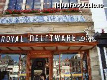 [P17] royal delft te invita sa-l cumperi cu certificat de autenticitate » foto by mireille
 - 
<span class="allrVoted glyphicon glyphicon-heart hidden" id="av416785"></span>
<a class="m-l-10 hidden" id="sv416785" onclick="voting_Foto_DelVot(,416785,19678)" role="button">șterge vot <span class="glyphicon glyphicon-remove"></span></a>
<a id="v9416785" class=" c-red"  onclick="voting_Foto_SetVot(416785)" role="button"><span class="glyphicon glyphicon-heart-empty"></span> <b>LIKE</b> = Votează poza</a> <img class="hidden"  id="f416785W9" src="/imagini/loader.gif" border="0" /><span class="AjErrMes hidden" id="e416785ErM"></span>